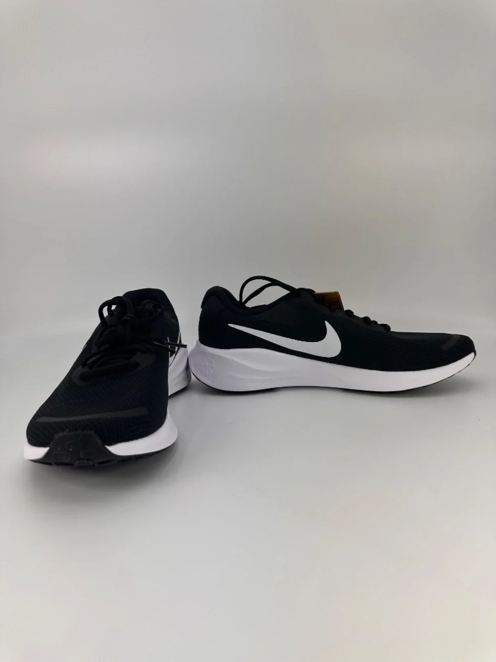 Nike Revolution 7 Shoes Mens Black White FB2207-001